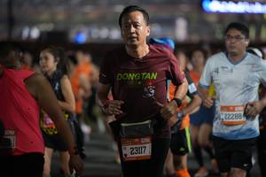 BIB: 691, 23117, 22288
                            <button type="button" onclick="openModal(21018276)" class="btn btn-primary btn-sm float-right btn-popup" data-toggle="modal" data-target=".modal-high-quality">
                        <i class="fas fa-shopping-cart"></i> Add to Cart
                    </button>
                                            <button type="button" onclick="isThisMe(21018276, true)" class="btn btn-success btn-sm float-right btn-popup btn-isme hidden" data-toggle="tooltip" data-placement="bottom" title="นี่คือรูปของคุณใช่ไหม คลิกที่นี่เพื่อเอาเข้าอัลบั้ม">
                        <i class="fas fa-plus"></i> Add to album
                    </button>
                    <button type="button" onclick="isThisMe(21018276, false)" class="btn btn-warning btn-sm float-right btn-popup btn-isnotme hidden">
                        <i class="fas fa-ban"></i> Remove from album
                    </button>